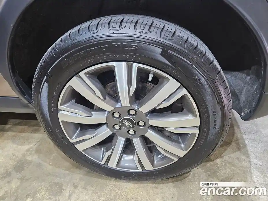 Land Rover Discovery Sport 2017 2.0 Автомат в Москве № 166774, фото 12