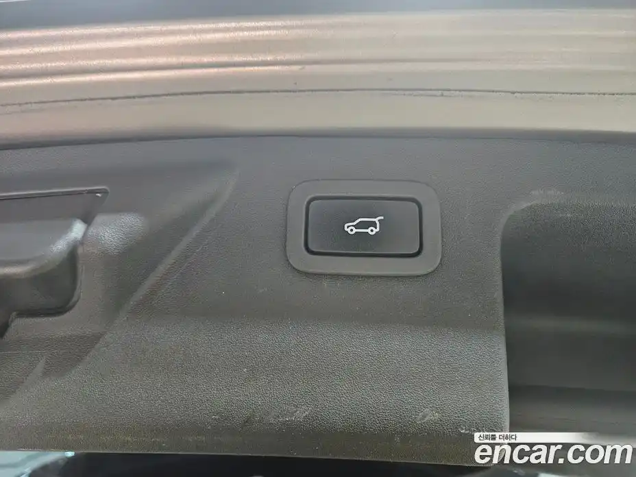 Land Rover Discovery Sport 2017 2.0 Автомат в Москве № 166774, фото 13