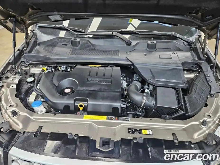 Land Rover Discovery Sport 2017 2.0 Автомат в Москве № 166774, фото 16