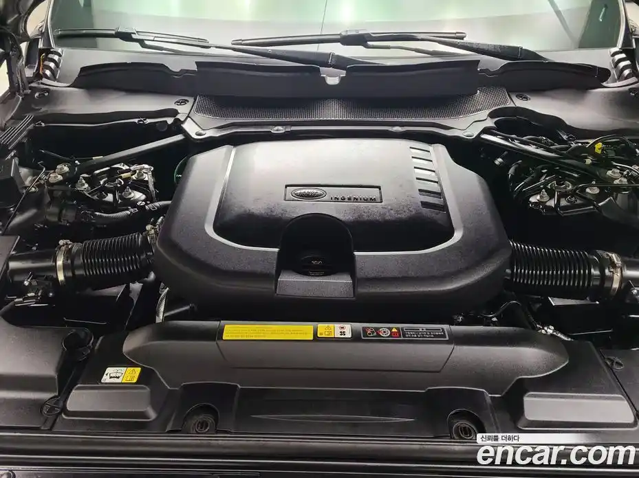 Land Rover Range-Rover 2021 3.0 Автомат в Москве № 166841, фото 6