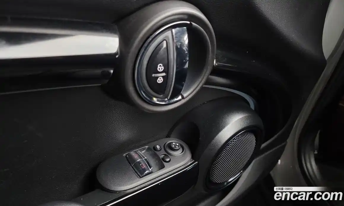 Mini Cooper 2023 Автомат в Москве № 166940, фото 11