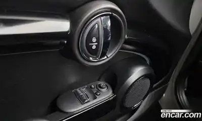 Mini Cooper 2023 Автомат в Москве № 166940, миниатюра 11