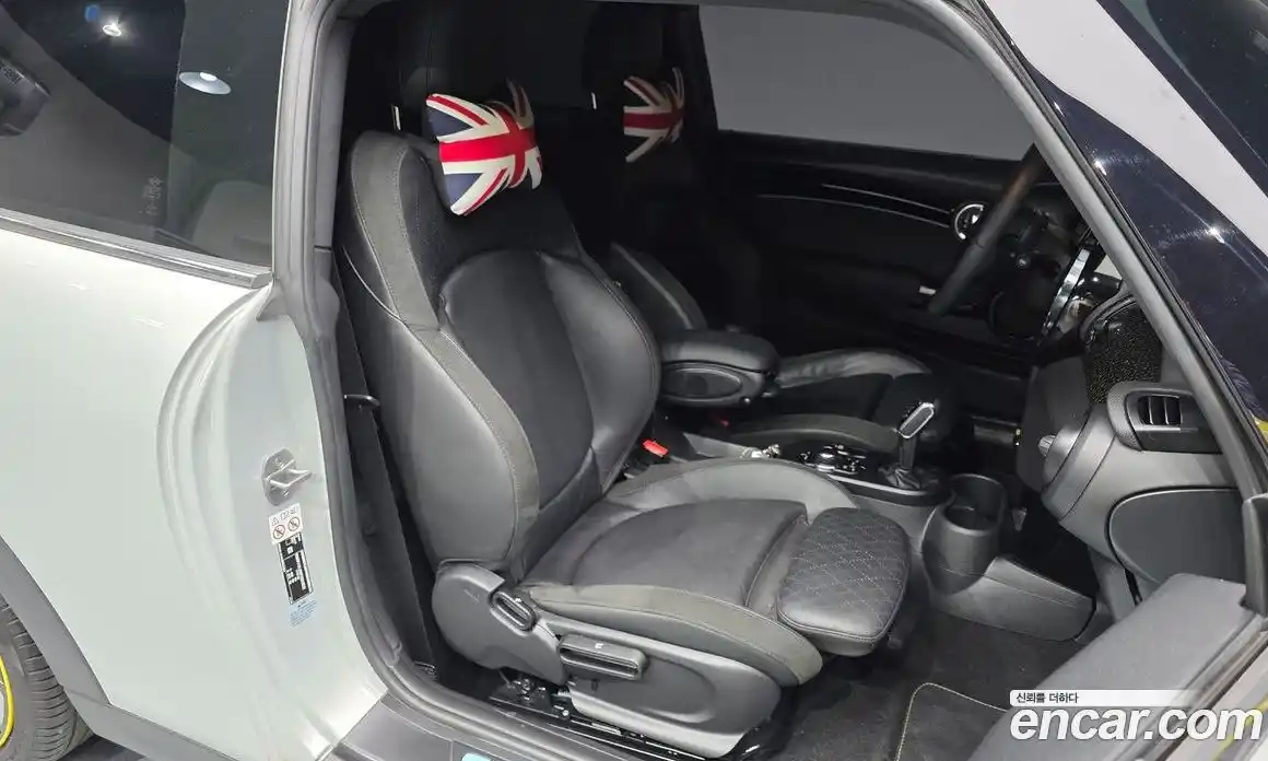 Mini Cooper 2023 Автомат в Москве № 166940, фото 12