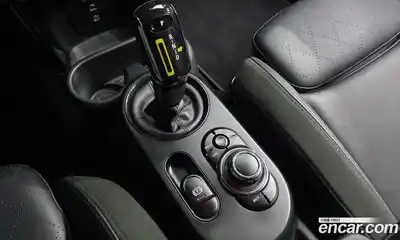 Mini Cooper 2023 Автомат в Москве № 166940, миниатюра 4