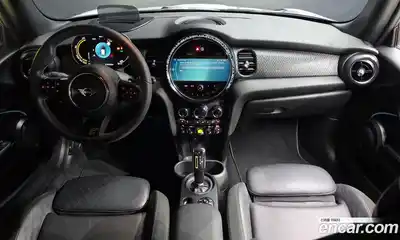 Mini Cooper 2023 Автомат в Москве № 166940, миниатюра 9