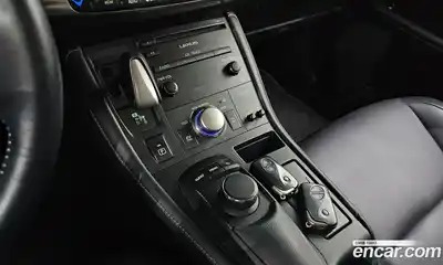 Lexus CT200h 2018 1.8 Автомат в Москве № 167981, миниатюра 4