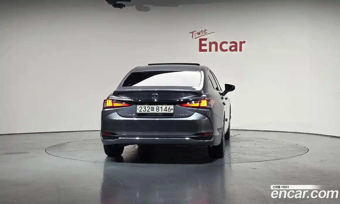 Lexus ES 2020 2.5 Автомат в Москве № 168111, фото 4