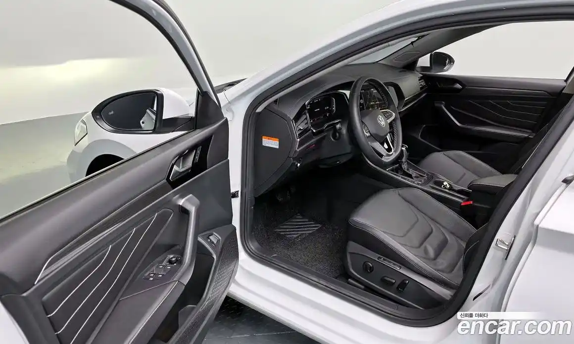 Volkswagen Jetta 2023 1.5 Автомат в Москве № 168627, фото 12