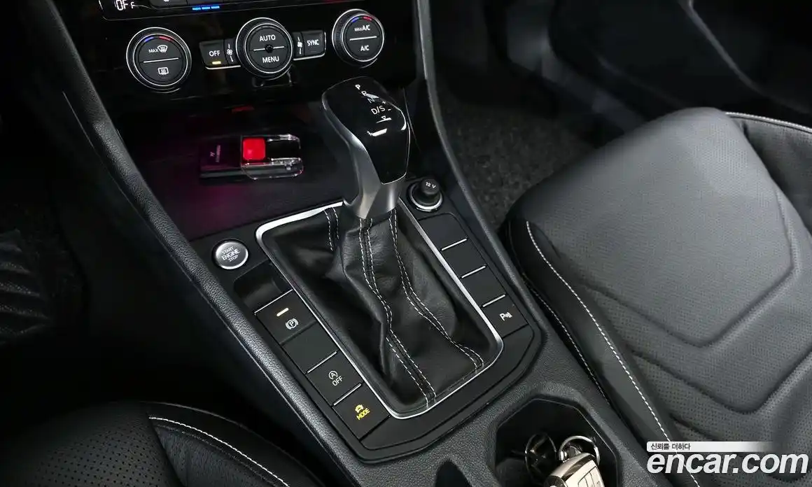 Volkswagen Jetta 2023 1.5 Автомат в Москве № 168627, фото 17