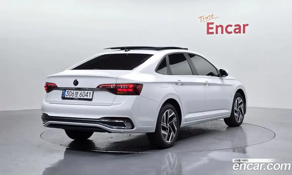 Volkswagen Jetta 2023 1.5 Автомат в Москве № 168627, фото 4