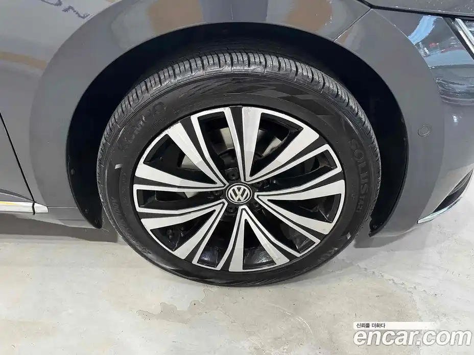 Volkswagen Arteon 2019 2.0 Автомат в Москве № 168720, фото 13