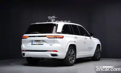 Jeep Cherokee 2023 3.6 Автомат в Москве № 169459, миниатюра 3