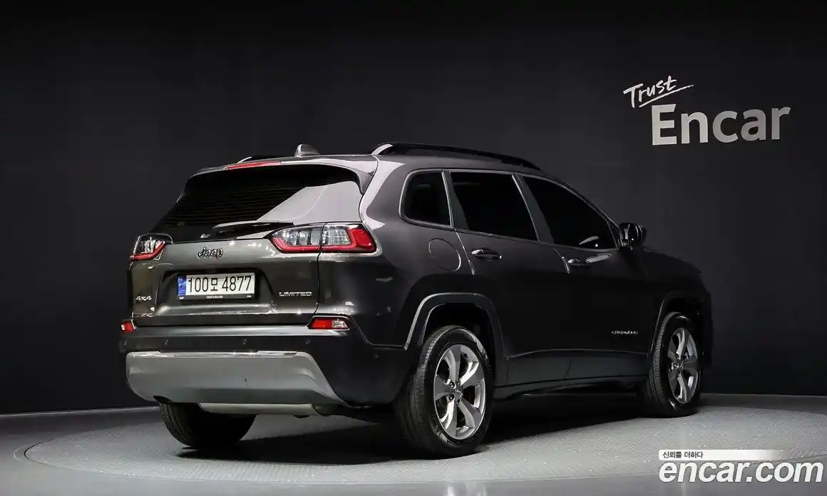 Jeep Cherokee 2022 2.4 Автомат в Москве № 169516, фото 16