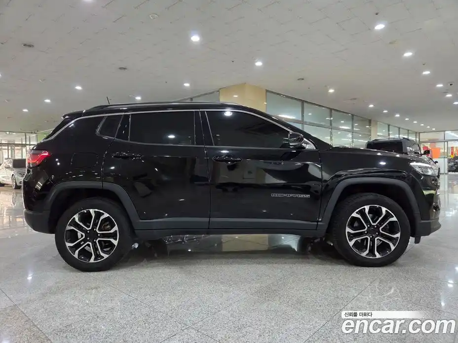 Jeep Compass 2022 2.4 Автомат в Москве № 169958, фото 5