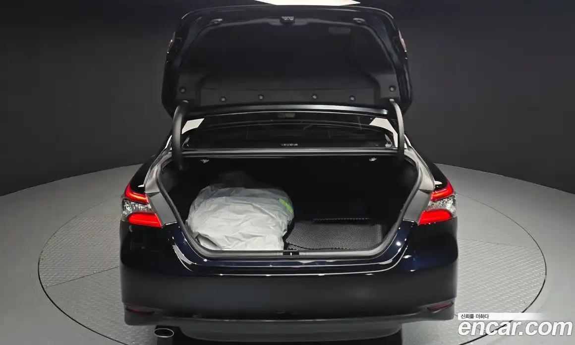 Toyota Camry 2023 2.5 Автомат в Москве № 170149, фото 11