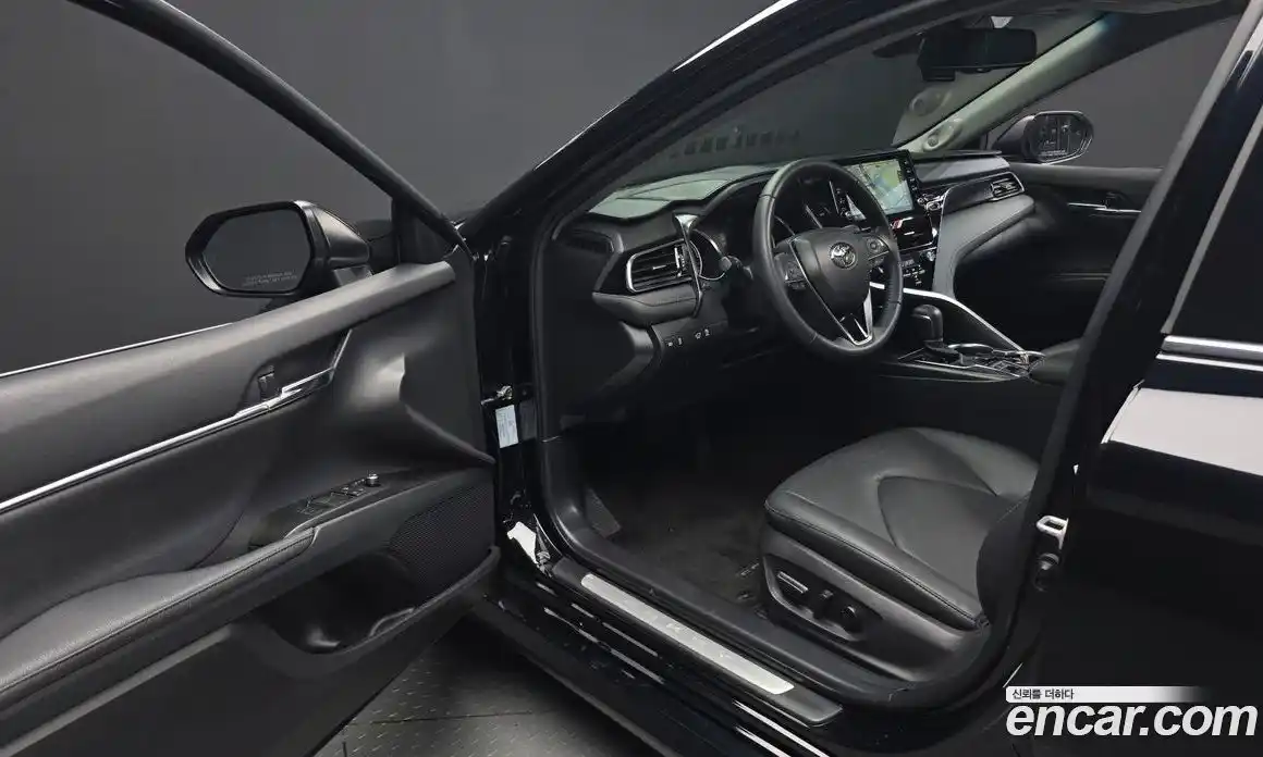 Toyota Camry 2023 2.5 Автомат в Москве № 170149, фото 19