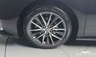 Toyota Camry 2023 2.5 Автомат в Москве № 170149, миниатюра 2