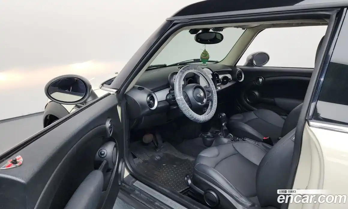 Mini Clubman 2014 1.6 Автомат в Москве № 177412, фото 11