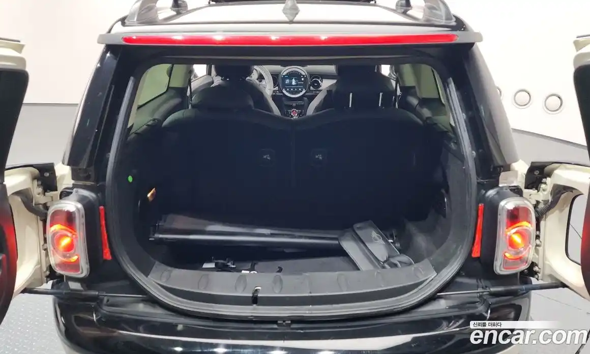 Mini Clubman 2014 1.6 Автомат в Москве № 177412, фото 13