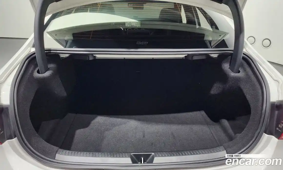 Mercedes-Benz A-Class 2020 2.0 Автомат в Москве № 178361, фото 20