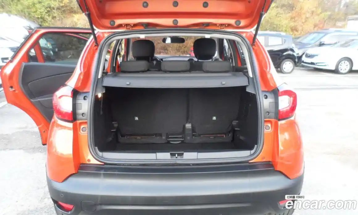 Renault QM3 2014 1.5 Автомат в Москве № 185945, фото 17