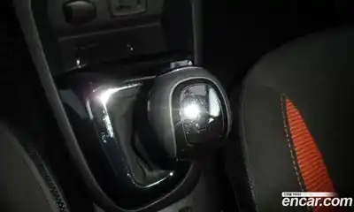 Renault QM3 2014 1.5 Автомат в Москве № 185945, миниатюра 9