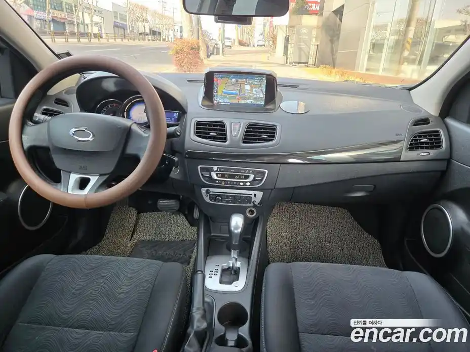 Renault SM3 2014 1.6 Автомат в Москве № 186591, фото 9