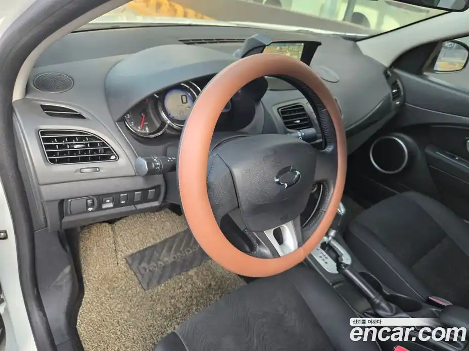 Renault SM3 2014 1.6 Автомат в Москве № 186591, фото 10