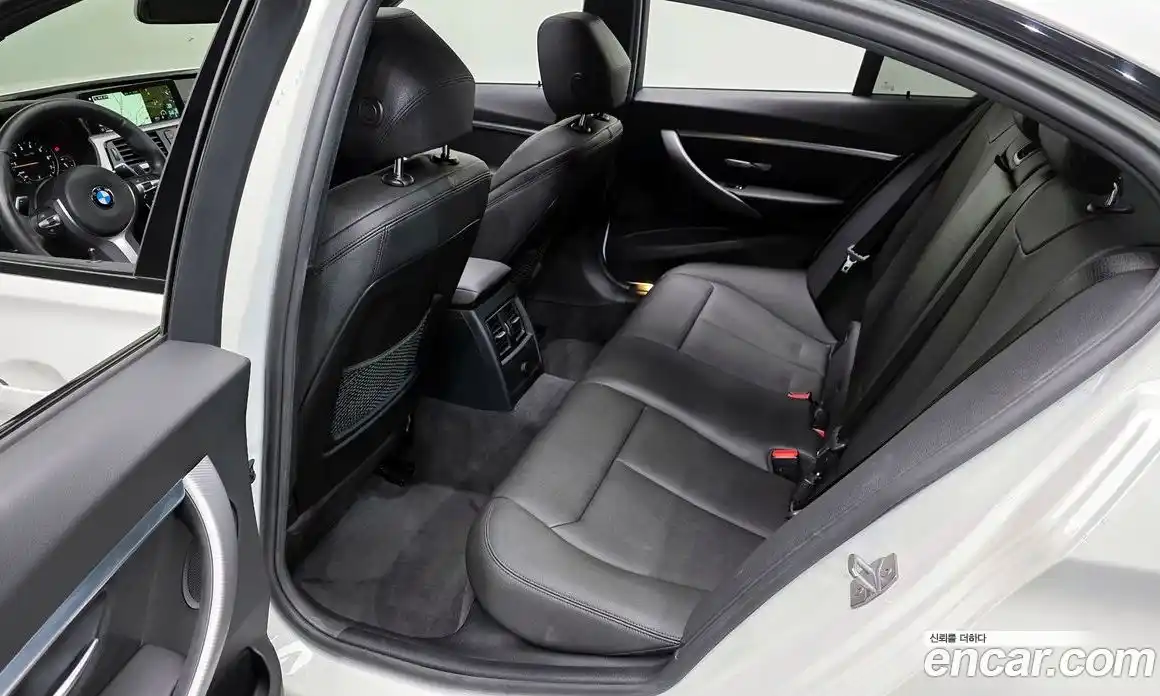 BMW 3-Series 2018 2.0 Автомат в Москве № 188096, фото 17