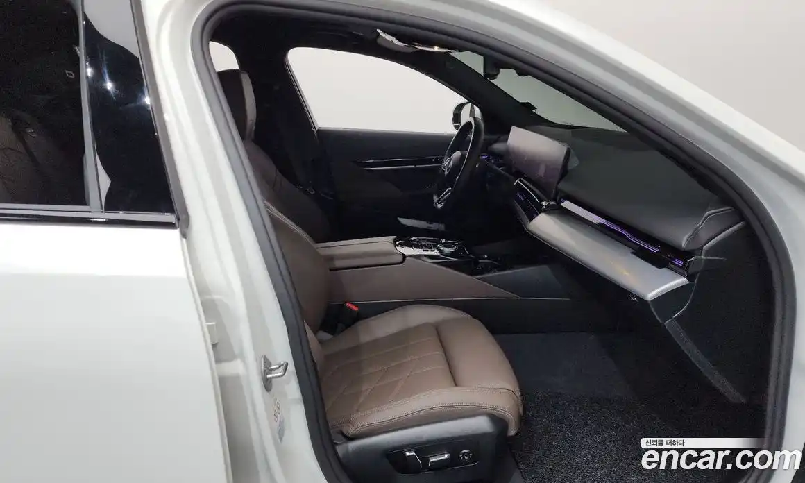 BMW 5-Series 2024 2.0 Автомат в Москве № 188995, фото 11