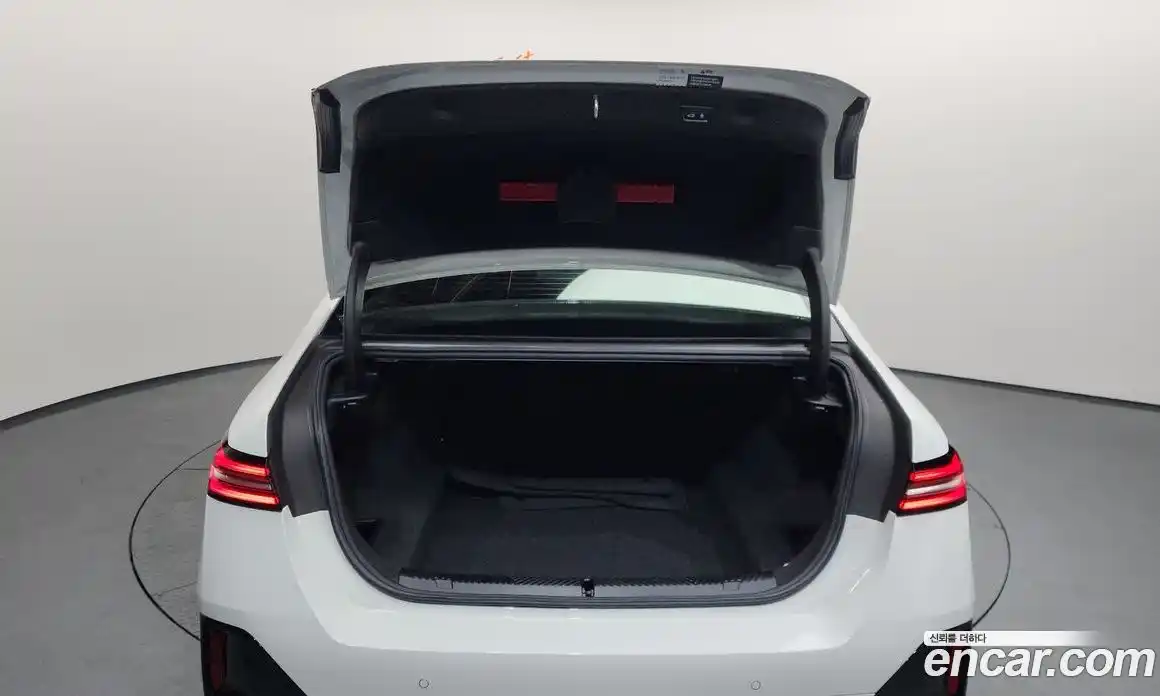 BMW 5-Series 2024 2.0 Автомат в Москве № 188995, фото 20