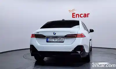 BMW 5-Series 2024 2.0 Автомат в Москве № 188995, миниатюра 4