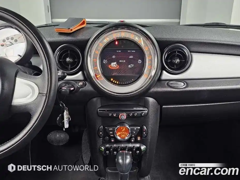 Mini Cooper 2012 1.6 Автомат в Москве № 189161, фото 14