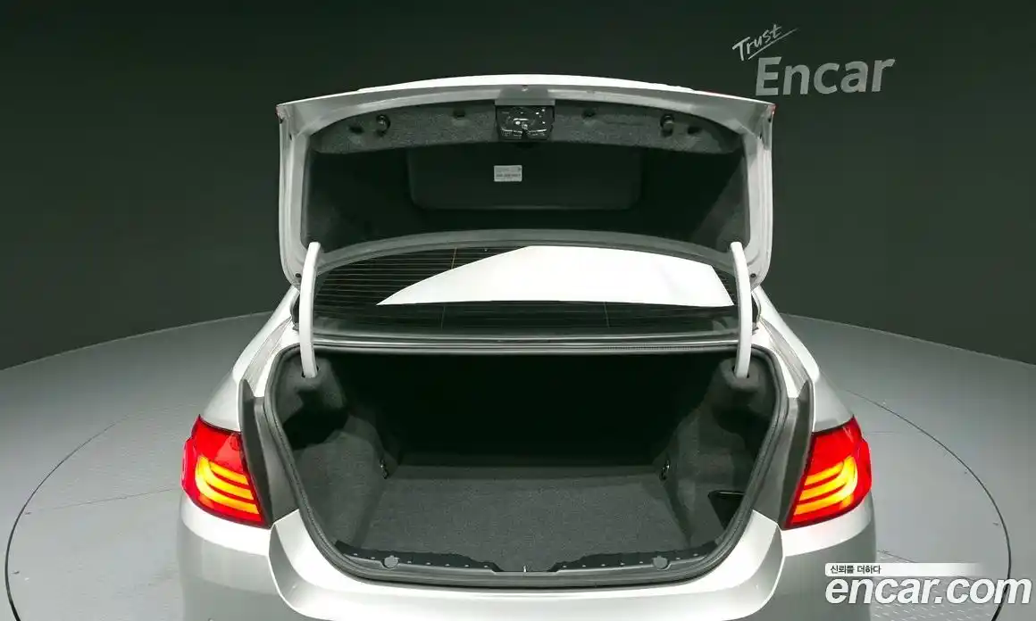 BMW 5-Series 2013 2.0 Автомат в Москве № 191615, фото 11