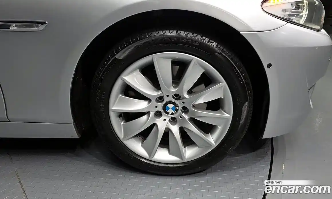 BMW 5-Series 2013 2.0 Автомат в Москве № 191615, фото 15