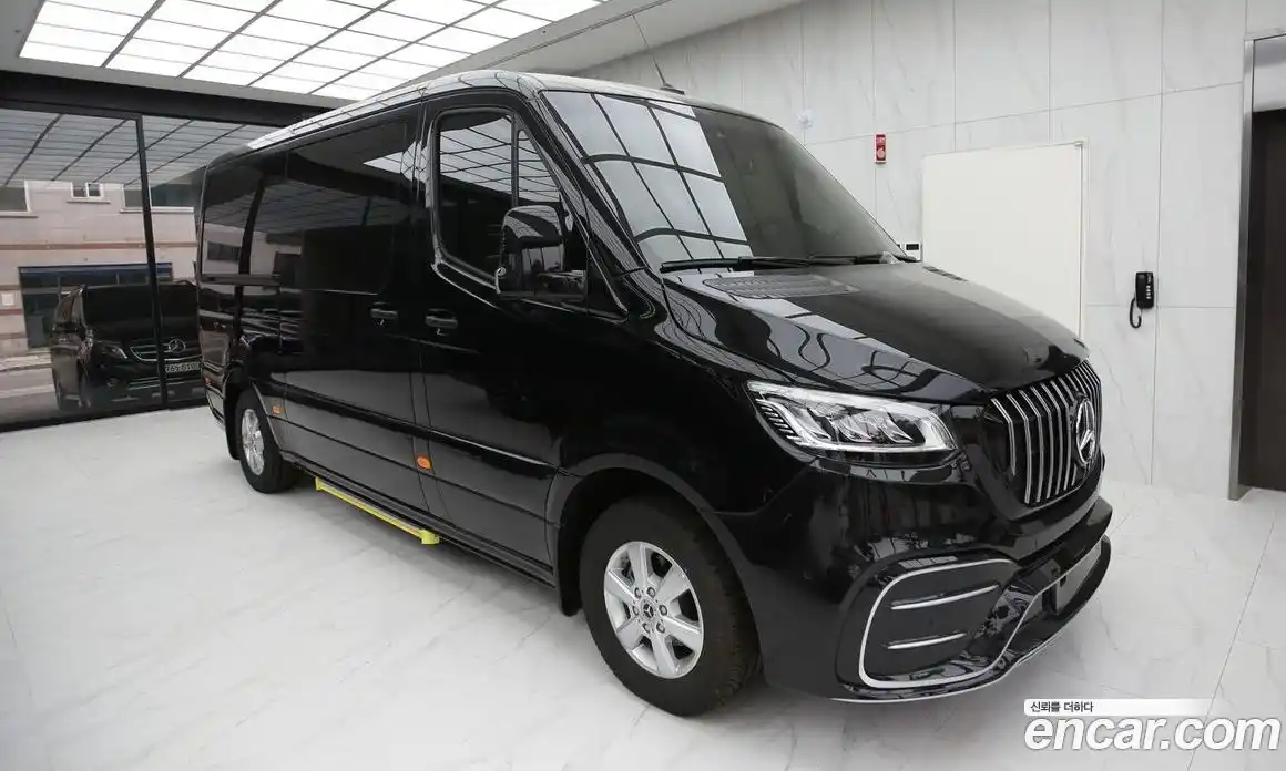 Mercedes-Benz Sprinter 2023 1.9 Автомат в Москве № 193586, фото 1