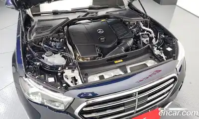 Mercedes-Benz E-Class 2024 2.0 Автомат в Москве № 193730, миниатюра 10