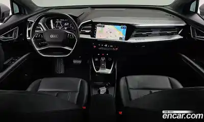 Audi Q4 e-tron 2023 0.2 Автомат в Москве № 196012, миниатюра 6