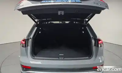 Audi Q4 e-tron 2023 0.2 Автомат в Москве № 196012, миниатюра 7