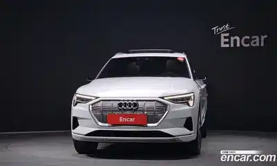 Audi e-tron 2021 0.2 Автомат в Москве № 196330, миниатюра 3