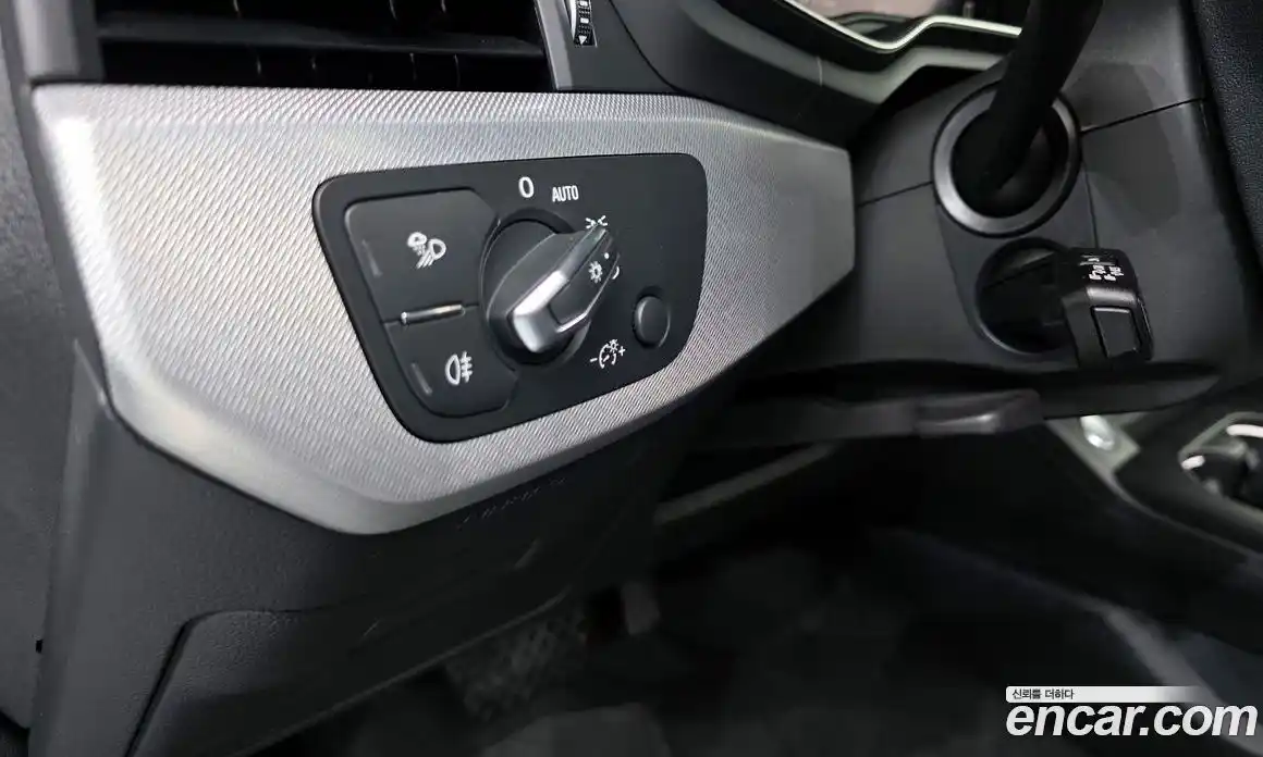 Audi A4 2019 2.0 Автомат в Москве № 196344, фото 11