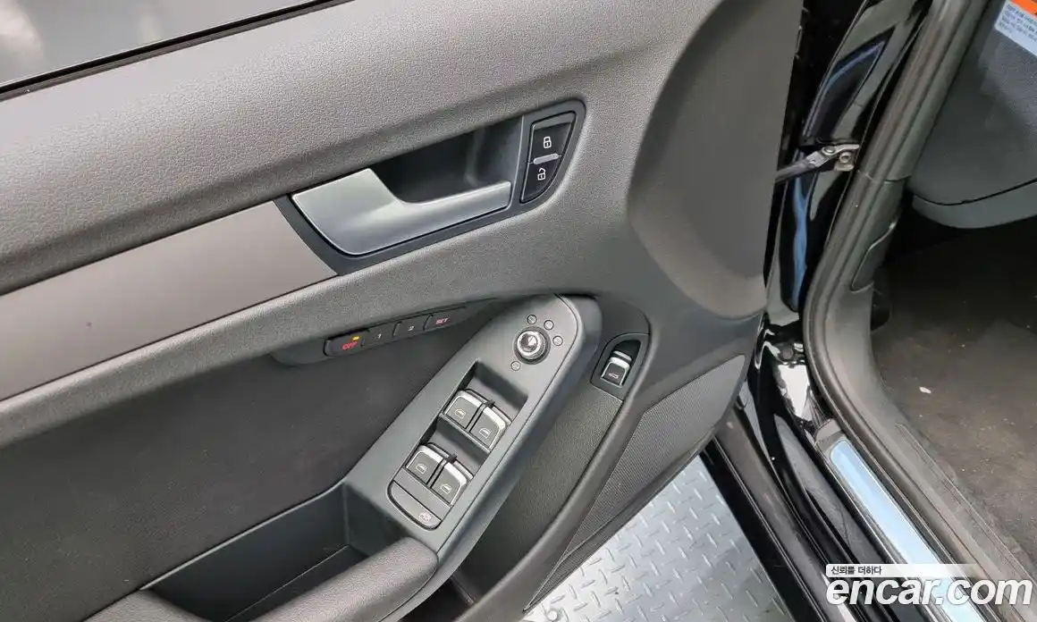 Audi A4 2015 2.0 Автомат в Москве № 196473, фото 11