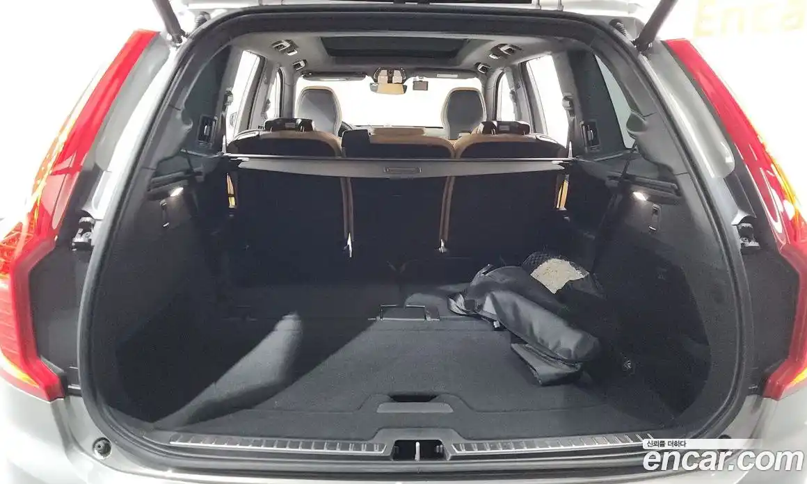 Volvo XC90 2023 2.0 Автомат в Москве № 196915, фото 17