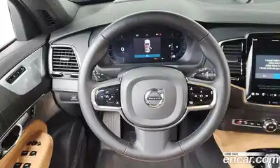 Volvo XC90 2023 2.0 Автомат в Москве № 196915, миниатюра 2