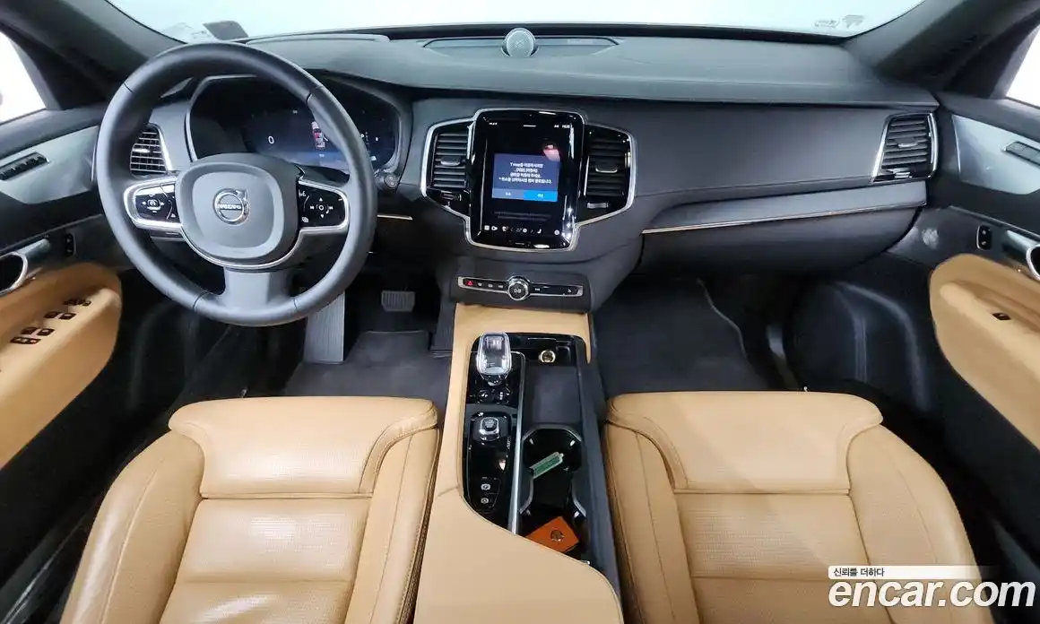 Volvo XC90 2023 2.0 Автомат в Москве № 196915, фото 3