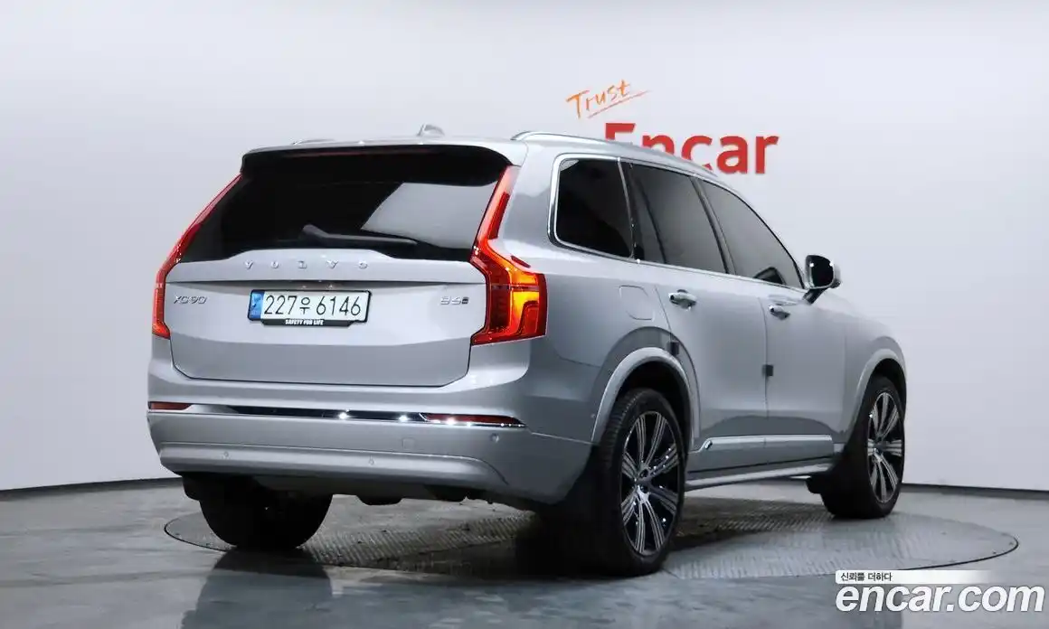 Volvo XC90 2023 2.0 Автомат в Москве № 196915, фото 10