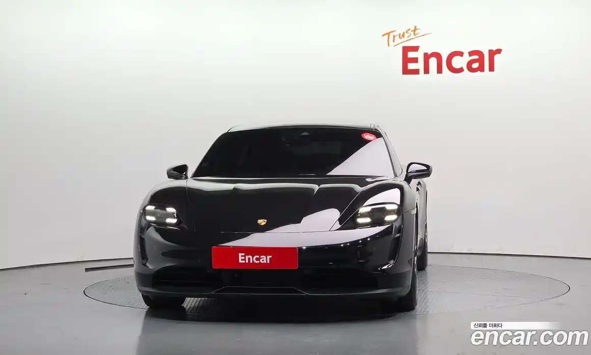 Porsche Taycan 2023 0.1 Автомат в Москве № 197192, фото 3