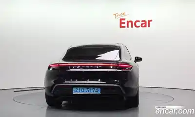 Porsche Taycan 2023 0.1 Автомат в Москве № 197192, миниатюра 4