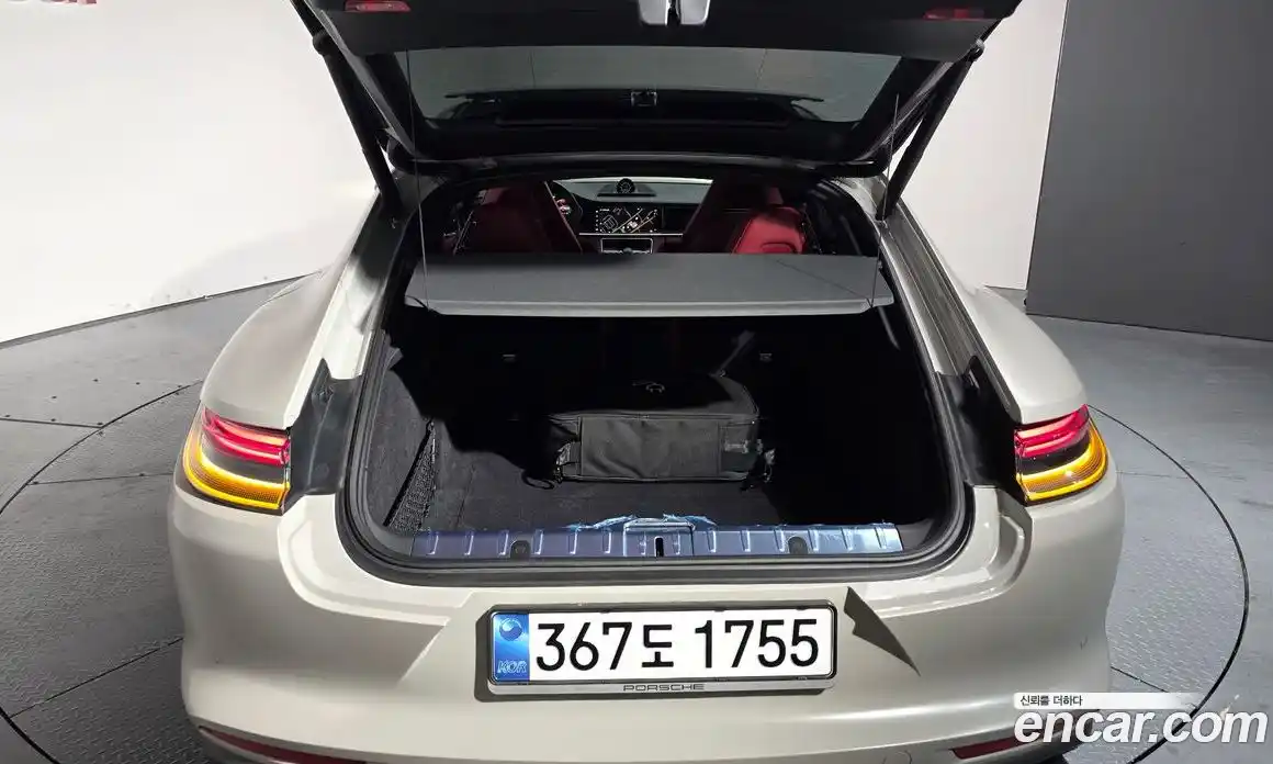 Porsche Panamera 2023 2.9 Автомат в Москве № 197300, фото 14