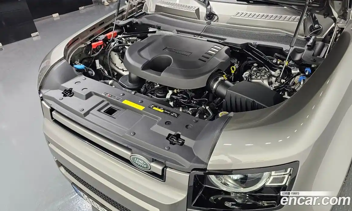 Land Rover Defender 2025 3.0 Автомат в Москве № 198029, фото 18